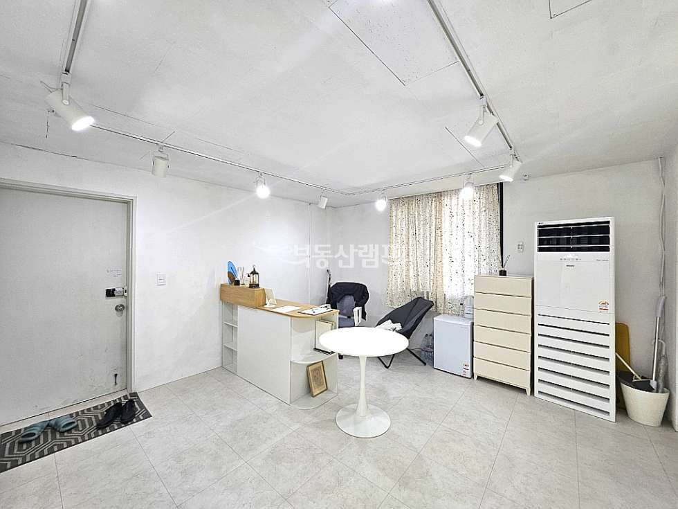 서울 강남구 역삼동 역삼동 화이트톤 깔끔한 인테리어 사무실 월세 매물번호 10712 사진 8
