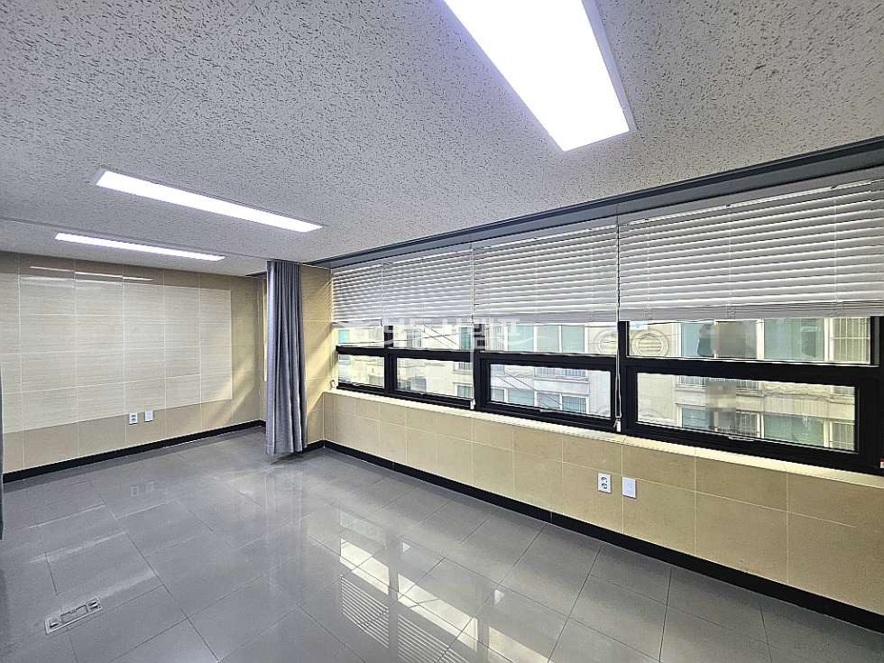 서울 강남구 역삼동 역삼동 인테리어 깔끔한 단독 사무실 월세 매물번호 10752 사진 2