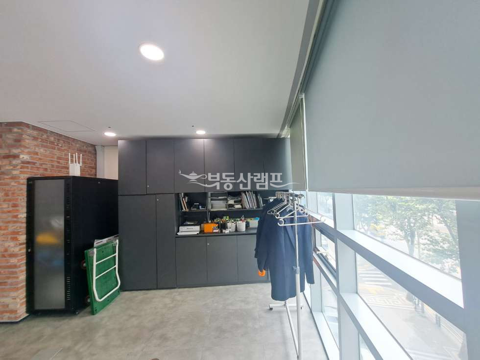 서울 강남구 삼성동 주건축물제1동 삼성중앙역 대로변 실50P A급 내외관 사무실 월세 매물번호 11008 사진 6
