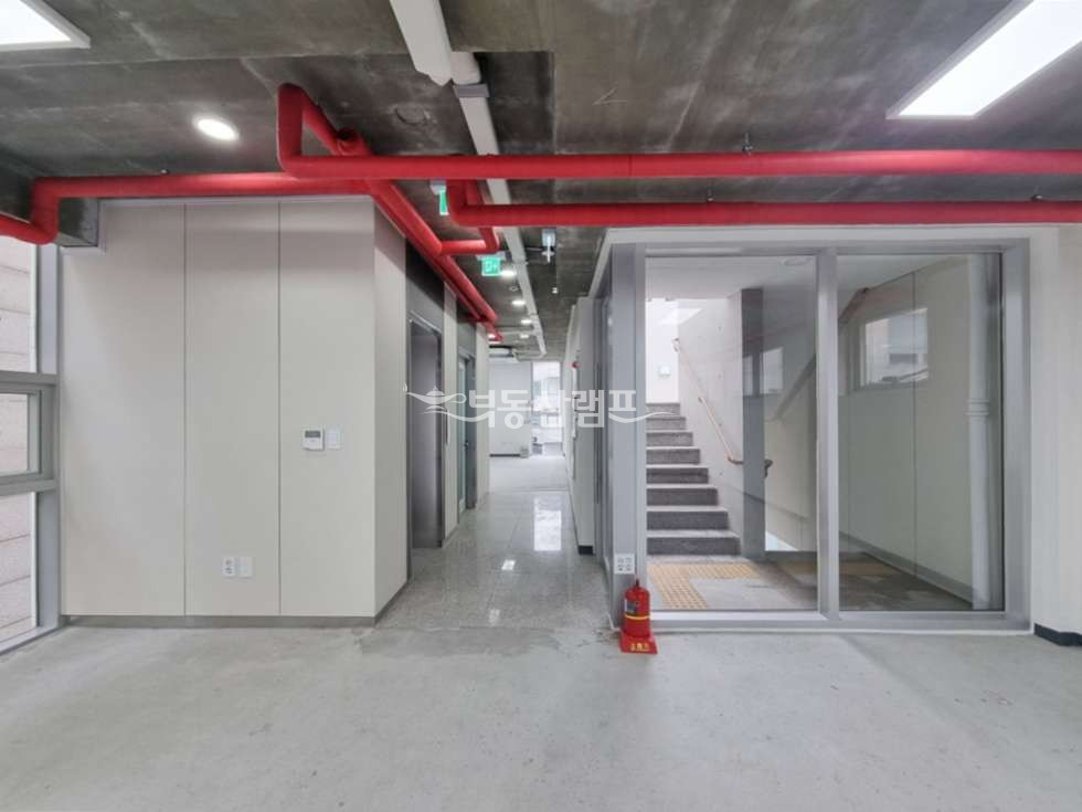 서울 강남구 신사동 압구정역 5분, 신축 S급 내외관 통사옥 월세 매물번호 11084 사진 4