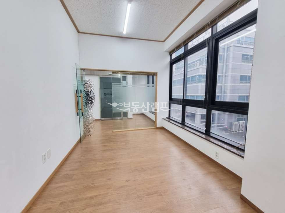 서울 강남구 삼성동 주건축물제1동 코엑스 맞은편, 층고높고 내외관 A급, 개방감 GOOD 월세 매물번호 11115 사진 5
