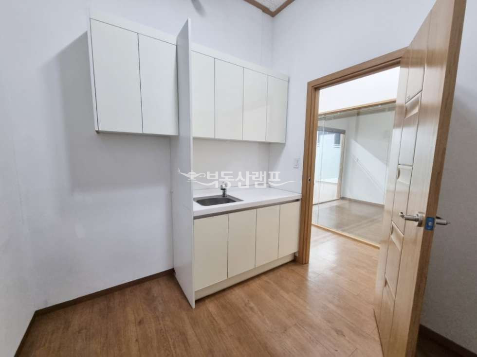 서울 강남구 삼성동 주건축물제1동 코엑스 맞은편, 층고높고 내외관 A급, 개방감 GOOD 월세 매물번호 11115 사진 7