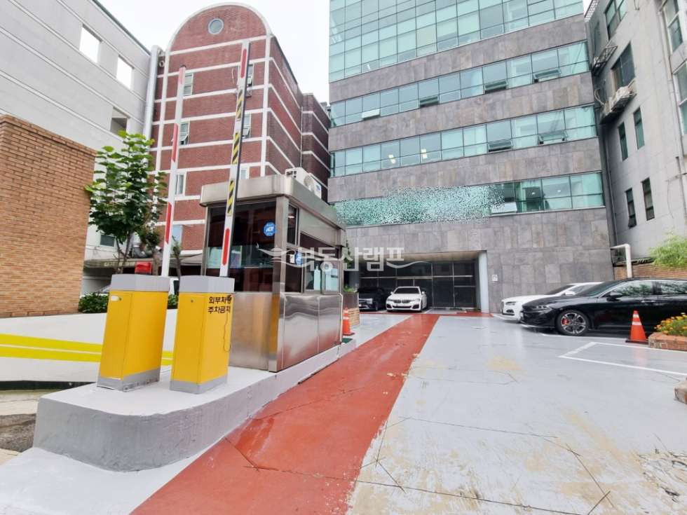 서울 강남구 역삼동 채광좋고 시티뷰 나오는, 대로변 ACE 사무실, 보안좋음 월세 매물번호 11167 사진 9