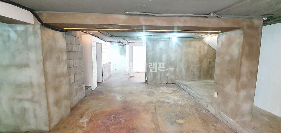 서울 마포구 서교동 서교동 주차4대 단독주택 사옥 통임대 월세 매물번호 11169 사진 8