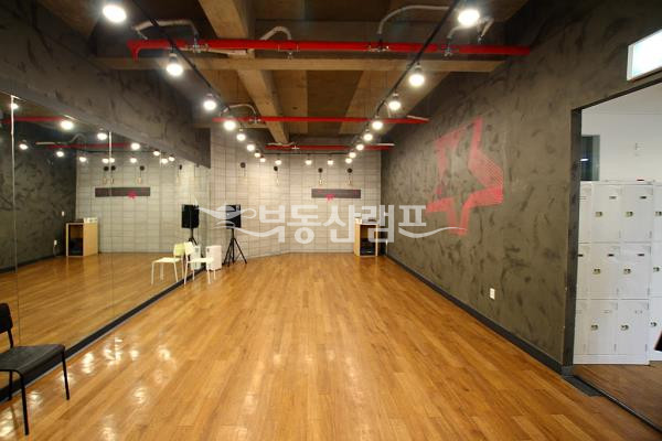 서울 강남구 신사동 ★ 지하연습실 사무실 ★ 월세 매물번호 11445 사진 2
