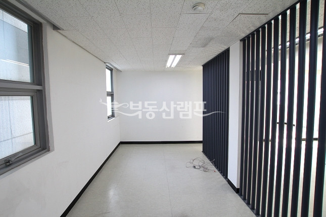 서울 강남구 도곡동 하우빌딩동 ★ 대로변 사무실 ★ 월세 매물번호 11660 사진 4