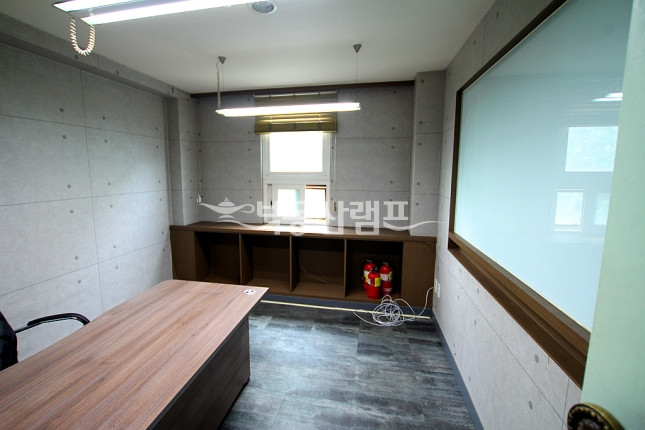서울 서초구 양재동 ★ 노출 인테리어 사무실 ★ 월세 매물번호 11794 사진 6