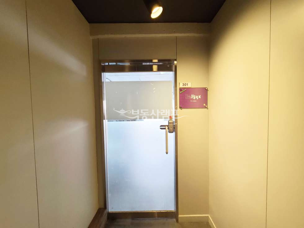 서울 강남구 논현동 월세 월세 매물번호 10046 사진 2