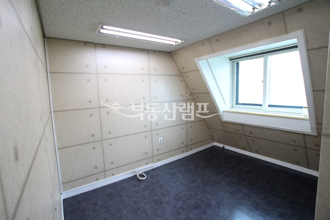 서울 강남구 신사동 준영빌딩동 ★ 2룸 사무실 ★ 월세 매물번호 11840 사진 7
