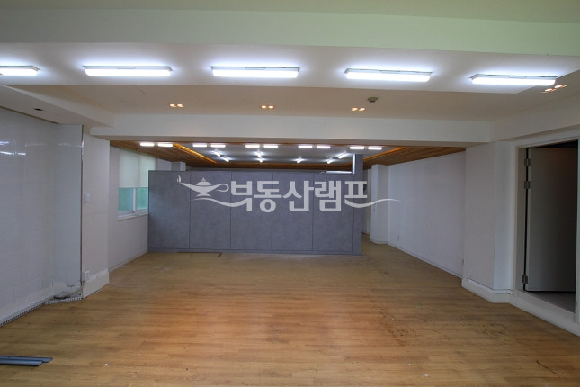 서울 서초구 서초동 ★ 주차 15대이상 단독 주택 사무실 ★ 월세 매물번호 12001 사진 7