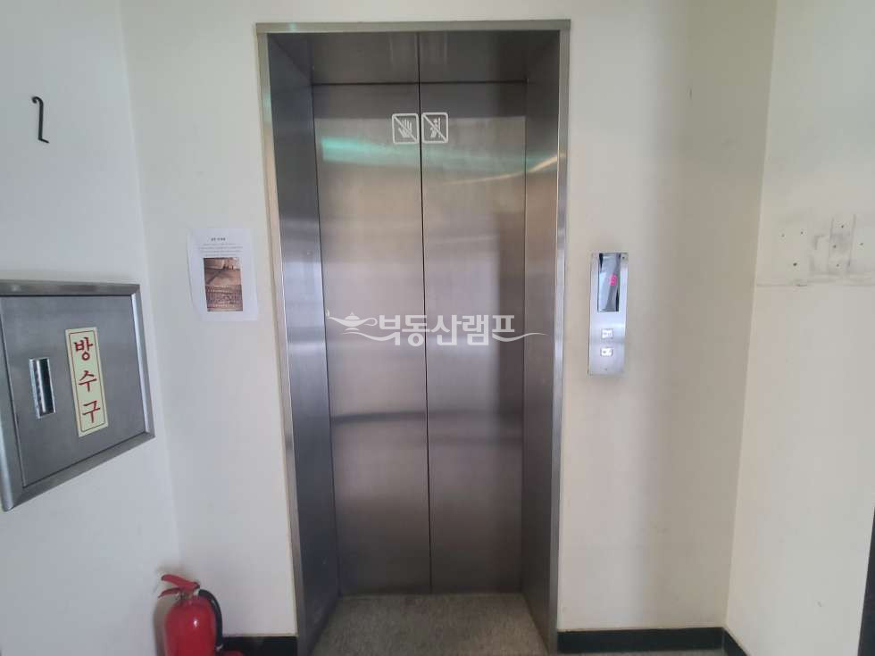 서울 강남구 청담동 청담동사거리 깔끔한 인테리어 사무실 월세 매물번호 10059 사진 5
