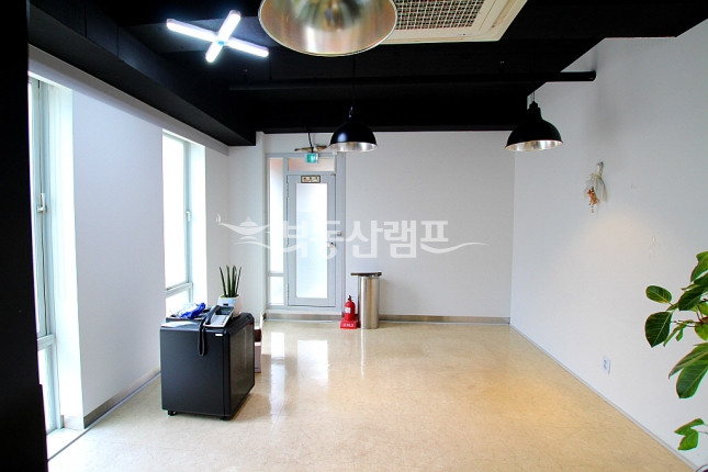 서울 강남구 삼성동 예논빌딩동 ★ 인테리어 잘된 사무실 ★ 월세 매물번호 12235 사진 3