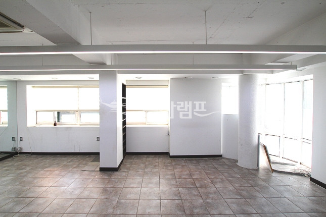 서울 강남구 청담동 ★ 글라스 2룸 저렴한 소형 사무실 ★ 월세 매물번호 12279 사진 8