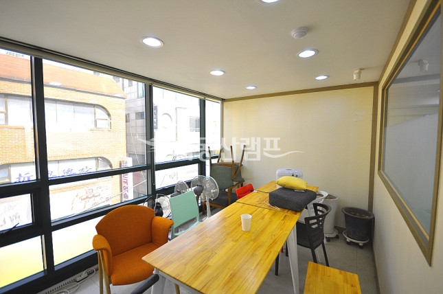 서울 강남구 논현동 ★ 논현역 초역세권 4룸 사무실 ★ 월세 매물번호 12366 사진 7