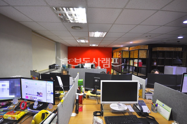 서울 강남구 역삼동 동우빌딩동 ★ 블랙노출 천정인테리어 사무실 ★ 월세 매물번호 12397 사진 3
