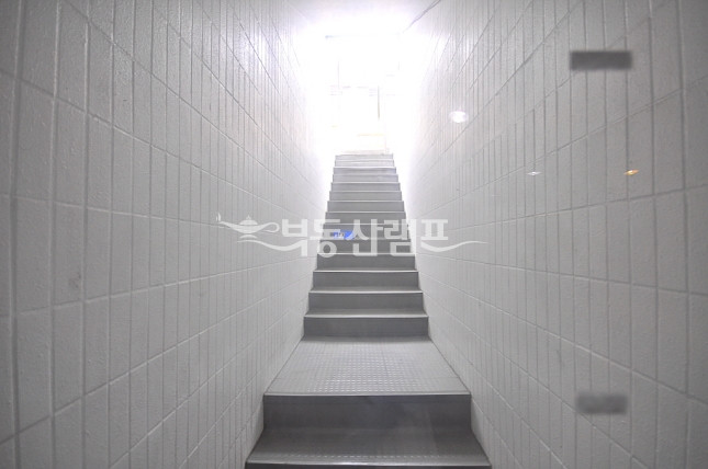 서울 강남구 역삼동 동우빌딩동 ★ 층고 높은 저렴한 지하 사무실 ★ 월세 매물번호 12398 사진 7