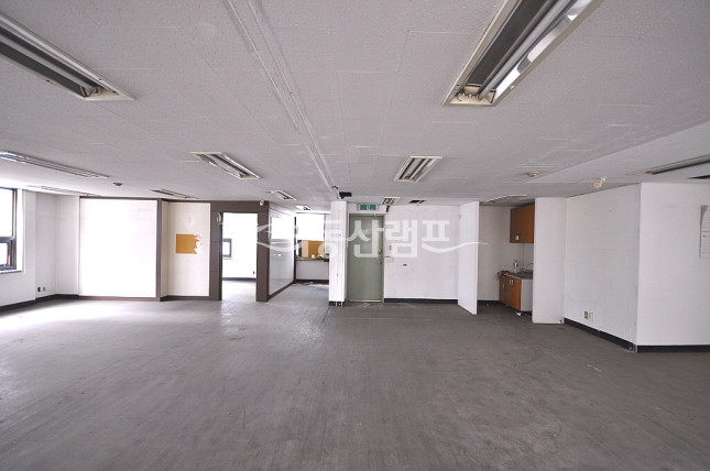 서울 강남구 논현동 미현빌딩동 ★ 학동역 초역세권 사무실 ★ 월세 매물번호 12404 사진 3