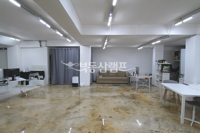서울 강남구 논현동 리스컴빌딩동 ★ 학동역 인근 지하스튜디오 사무실 ★ 월세 매물번호 12465 사진 4