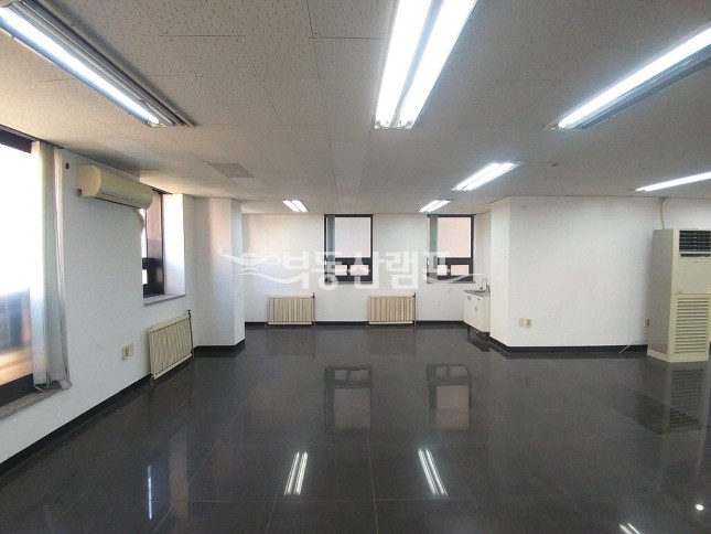 서울 강남구 삼성동 조영빌딩동 ★블랙대리석 바닥 S급 인테리어 사무실★ 월세 매물번호 12675 사진 2