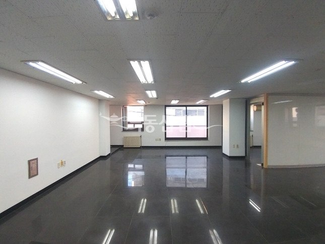 서울 강남구 삼성동 조영빌딩동 ★블랙대리석 바닥 S급 인테리어 사무실★ 월세 매물번호 12675 사진 5
