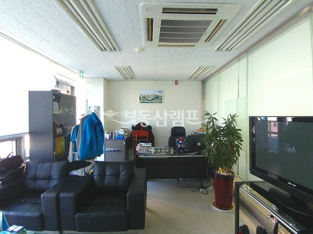서울 강남구 삼성동 오트리스빌딩동 ★ 코엑스 인근 내외관 좋고 테라스 있는 사무실★ 월세 매물번호 12709 사진 4