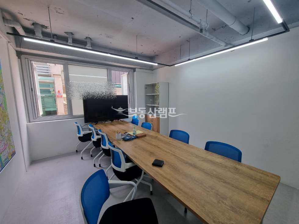 서울 강남구 역삼동 역삼동 화이트톤 인테리어 깔끔한 사무실 월세 매물번호 10093 사진 5