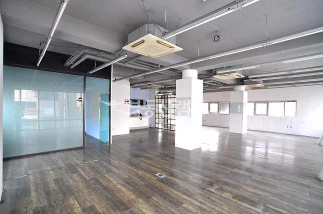 서울 강남구 신사동 ♥럭셔리 건물 인테리어 끝 5층전체 단독사용 사무실 월세 매물번호 12875 사진 3