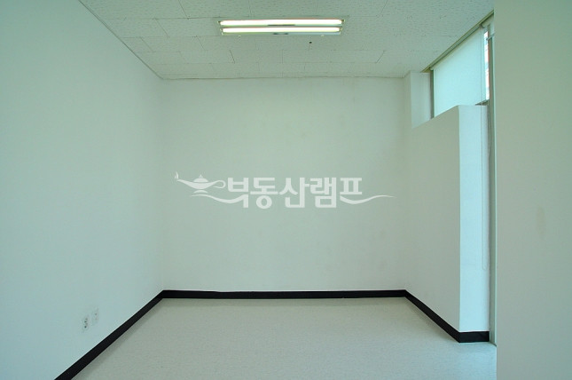 서울 강남구 역삼동 ♥대로변 역세권 3층 단독 전층 사용 사무실 월세 매물번호 12932 사진 6