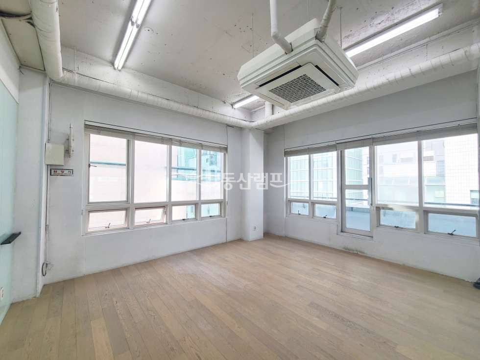 서울 강남구 대치동 삼성역 초역세권 대로 이면 노출디자인 사무실임대 월세 매물번호 10109 사진 5
