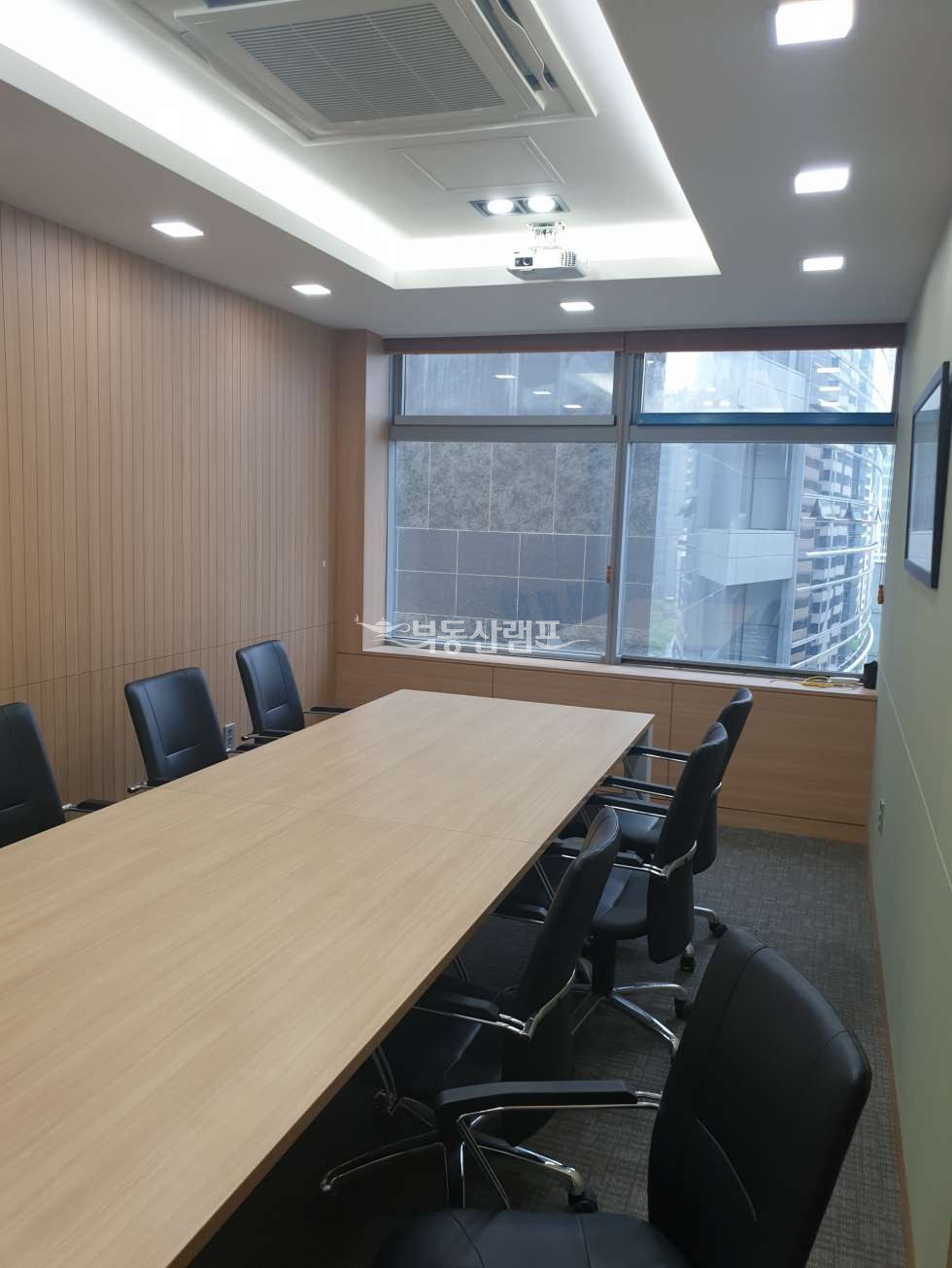 서울 강남구 역삼동 역삼역 출구앞 대로변 대형사무실 월세 매물번호 10115 사진 5
