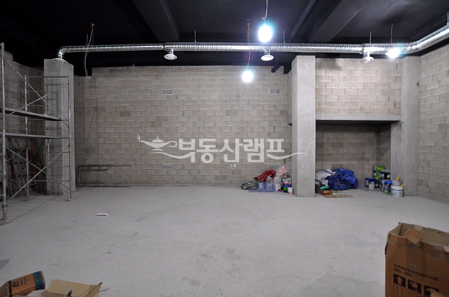 서울 강남구 논현동 ♥신축 첫입주 층고6M 다용도 사무실 월세 매물번호 13151 사진 4