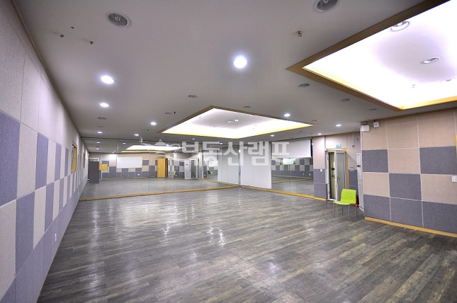 서울 강남구 역삼동 ♥ 사무실, 댄스연습실, 보컬부스! 월세 매물번호 13293 사진 9