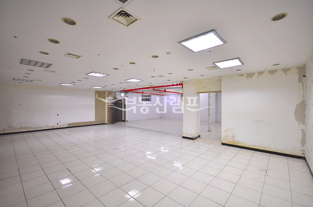 서울 강남구 신사동 ♥초역세권 다용도 매물 상권 매우좋음 월세 매물번호 13343 사진 5