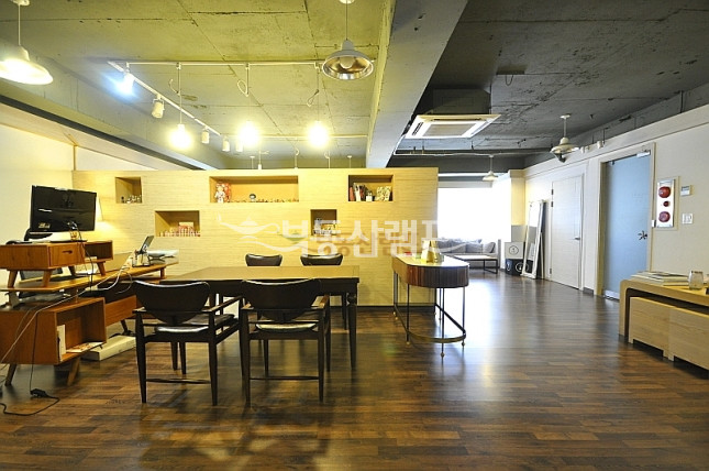 서울 강남구 신사동 ● 분위기 있는 신사동사무실 월세 매물번호 13409 사진 1