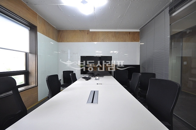 서울 강남구 역삼동 ● 저렴한 사무실 (주차 무료 2대) ~ 월세 매물번호 13523 사진 4