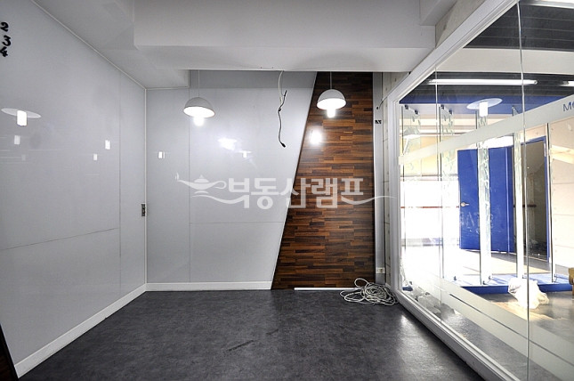 서울 서초구 양재동 ☎☏대로변 노출인테리어+테라스 월세 매물번호 13632 사진 7