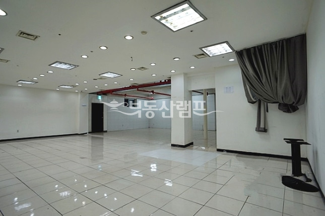 서울 강남구 신사동 ☏☎신사역세권 넓고 저렴한 지하사무실 월세 매물번호 13656 사진 3