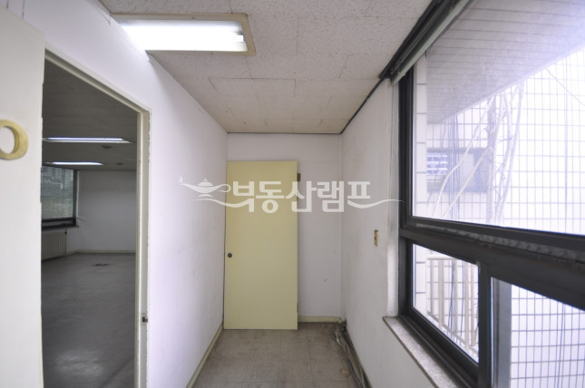 서울 서초구 서초동 서운빌딩동 대로변 저렴한 사무실 임대 월세 매물번호 14022 사진 8