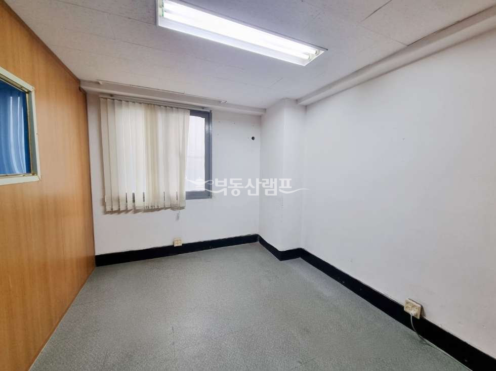 서울 강남구 역삼동 가격대비 넓은 공간을 월세 매물번호 10243 사진 2