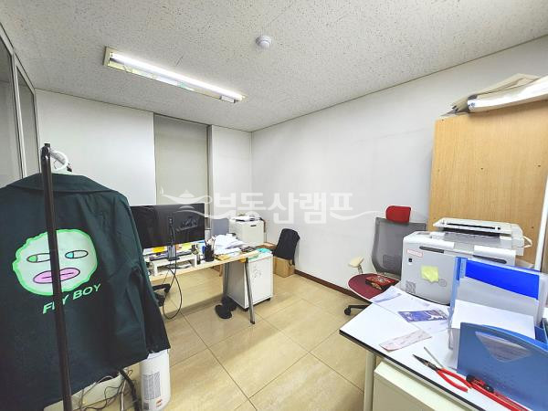 서울 강남구 역삼동 역삼역 룸4 천정형냉난방기 인테리어 사무실 월세 매물번호 14279 사진 6