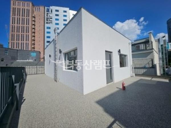 서울 서초구 잠원동 신사역 역세권 신축 자주식주차 루프탑 통임대 월세 매물번호 14298 사진 7