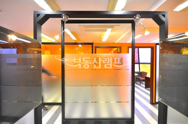 서울 강남구 신사동 신사동에 이렇게 예쁘고 저렴한 사무실이... 월세 매물번호 11113 사진 9