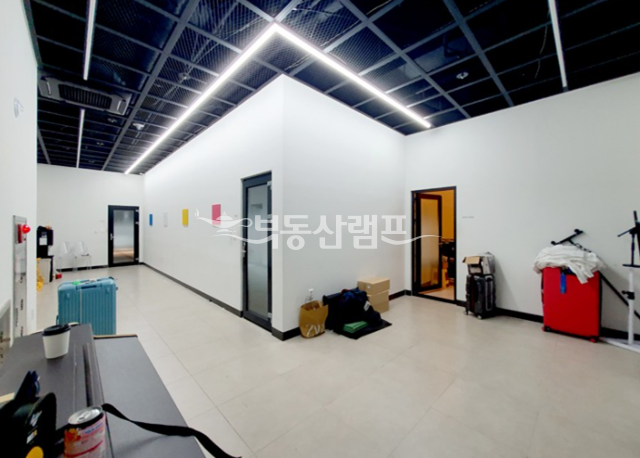 서울 강남구 논현동 논현124-2빌딩동 논현역 초역세권, 대로변 통사옥 통임대, 주차20대 월세 매물번호 14521 사진 11