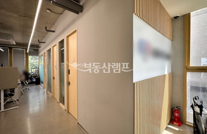 서울 강남구 논현동 주건축물제1동 SS급 내외관 특급인테리어, 대로변 에이스 사무실 임대 월세 매물번호 14522 사진 6