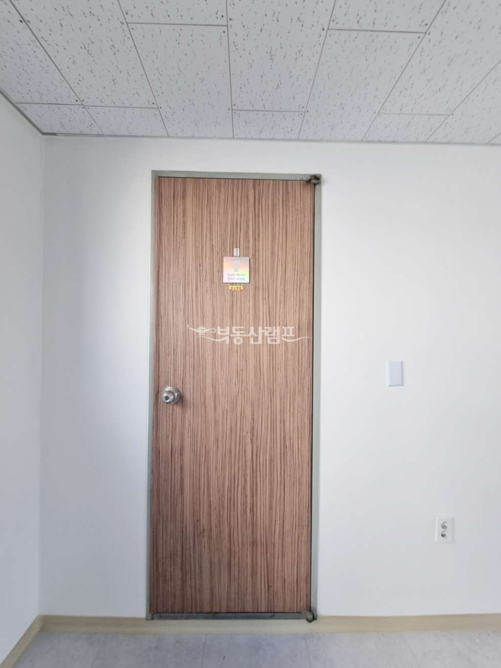 서울 서초구 서초동 창원빌딩동 양재역 3분, 단독테라스O, 자주식주차O, 방문주차O 월세 매물번호 14703 사진 5