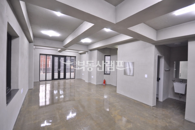 서울 강남구 신사동 신축급 통사옥 월세 매물번호 13827 사진 6