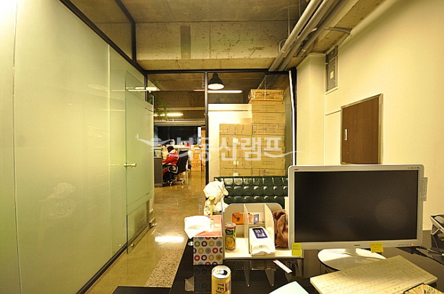 서울 강남구 논현동 1동 ● 개방감 살린 럭셔리 사무실 월세 매물번호 13859 사진 9