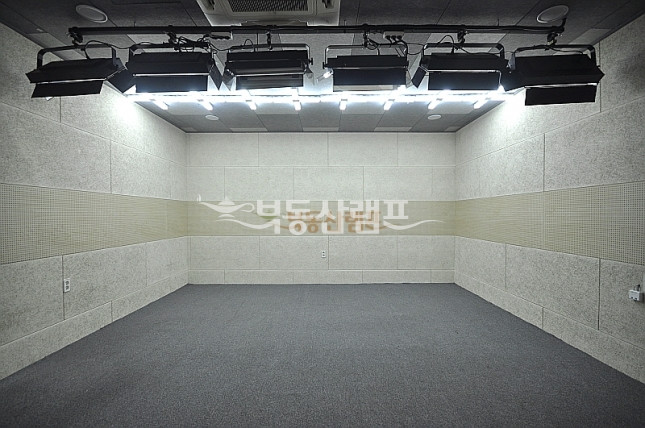 서울 강남구 역삼동 ● 강남대로 대로변, 교육 강의 녹화 추천 월세 매물번호 13432 사진 3