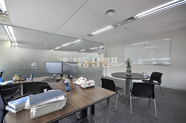 서울 강남구 삼성동 ● 코엑스 인근 대로변 대형 사무실 월세 매물번호 13452 사진 2