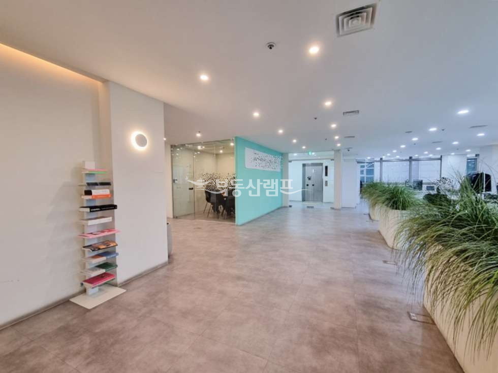 서울 강남구 대치동 삼성역 인근 대로변 탄천뷰 대형 사무실 임대 월세 매물번호 14912 사진 2